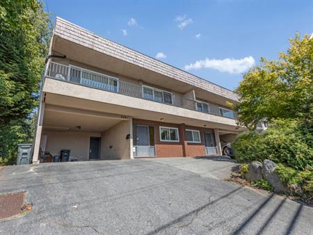 Beautiful Spacious UPPER LEVEL Suite in Burnaby! | 6941 Halifax Street, Burnaby