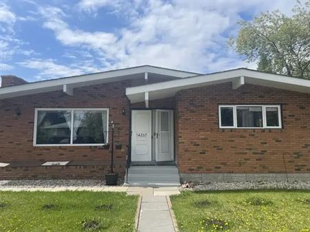 Bright Basement Rooms for Rent – Perfect for Students & Professionals | 14207 50 Avenue Northwest, Edmonton