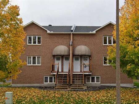 220 Rue De Malartic (Gatineau) Spacieux 4 1/2