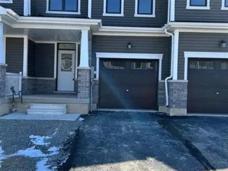 B229-05 - 52 EVER SWEET WAY | B229-05 - 52 EVER SWEET WAY, Thorold