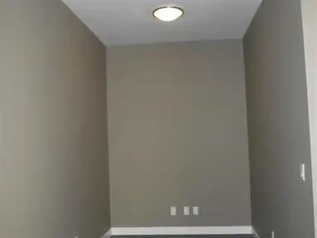 COZY 1 BEDROON PLUS DEN HIGHLANDS PARK | 311 - 4303 1 Street Northeast, Calgary