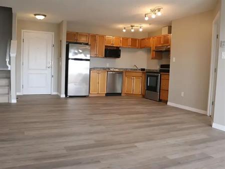 2 Bdrm + Loft, 2 Bthrm, 2 parking stalls, 18 ft vaulted ceiling | #402 - 5350 199 street NW, Edmonton