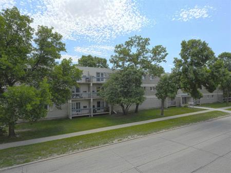 Markham Place 990 | 990 Markham Road, Winnipeg