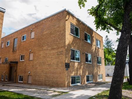 Don Wright Apartments | 181 Maryland Avenue, Winnipeg
