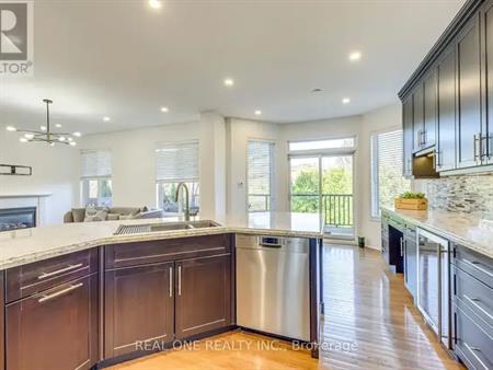 MAIN & 2ND - 2183 PHEASANT LANE | MAIN & 2ND - 2183 PHEASANT LANE, Oakville