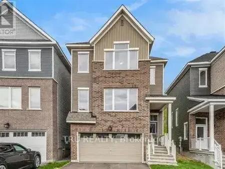 380 APPALACHIAN CIRCLE | 380 APPALACHIAN CIRCLE, Ottawa