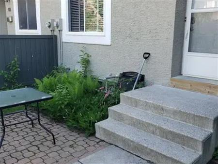 Renovated 3 bedroom townhouse in Dalhousie | 4936 Dalton Drive Nw, Calgary