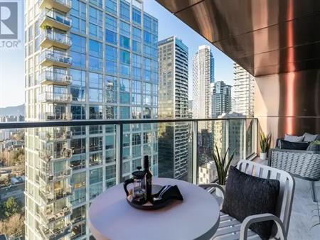 28XX 1480 HOWE STREET | 28XX 1480 HOWE STREET, Vancouver