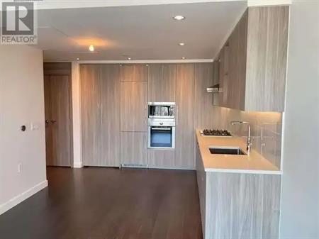 25xx 4890 LOUGHEED HIGHWAY | 25xx 4890 LOUGHEED HIGHWAY, Burnaby