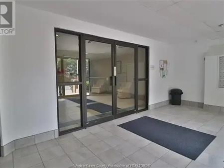 3000 Sandwich STREET Unit# 201 | 3000 Sandwich STREET Unit# 201, Windsor