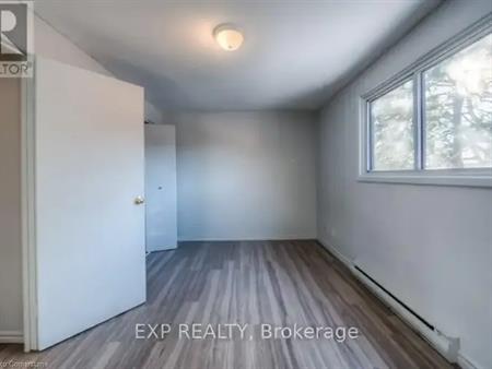 40 - 1200 COURTLAND AVENUE E | 40 - 1200 COURTLAND AVENUE E, Kitchener