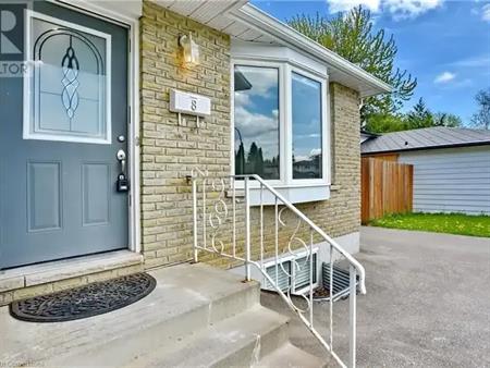 8 RHONDA Road Unit# 2 | 8 RHONDA Road Unit# 2, Collingwood
