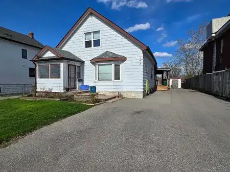 *CUTE* 1 Bdrm Main floor with BONUS Unfinished bsmt! Great yard! | 193 Verdun Road, Oshawa