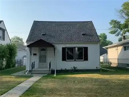 3Bed 1Bath | 754 Weatherdon Avenue, Winnipeg
