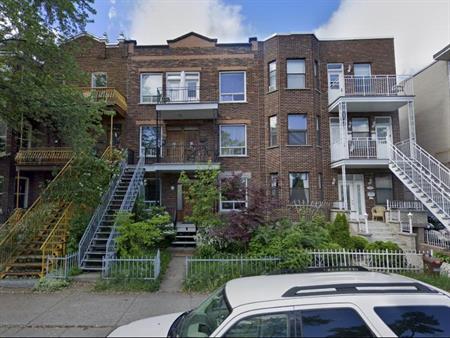 3 ½ entièrement rénové à louer dans Villeray disponible immédiatement