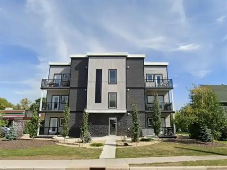 102 5913 54 Avenue | 5913 54 Avenue, Red Deer