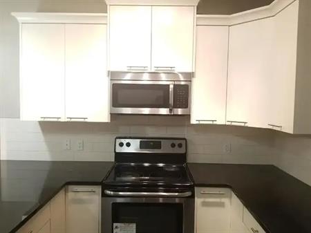 Renting Beautiful Townhouse with Garage in a Posh RedStone Community,2b+den,2.5w | Calgary