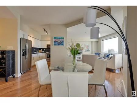 2 Bedroom Furnished Executive Unit-Spectacular Views-2 parking Spaces | 2701 - 10136 104 Street Northwest, Edmonton