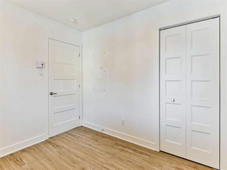 WOW! APPARTEMENT 5½ À STE-JULIENNE - 1ER JUILLET