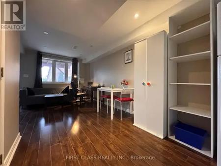 9 - 8 TOWNWOOD DRIVE | 9 - 8 TOWNWOOD DRIVE, Richmond Hill