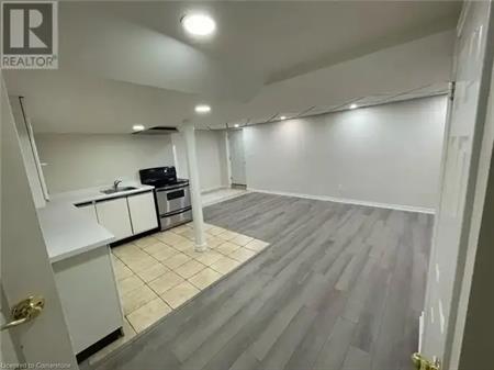59 BRIDGEPORT Crescent Unit# bsmt | 59 BRIDGEPORT Crescent Unit# bsmt, Ancaster