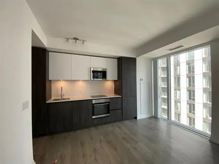 8 Widmer Street, Old Toronto, Ontario, Canada, M5V 0W6 | 8 Widmer Street, Toronto