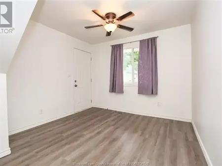 948 University AVENUE East Unit# 2 | 948 University AVENUE East Unit# 2, Windsor