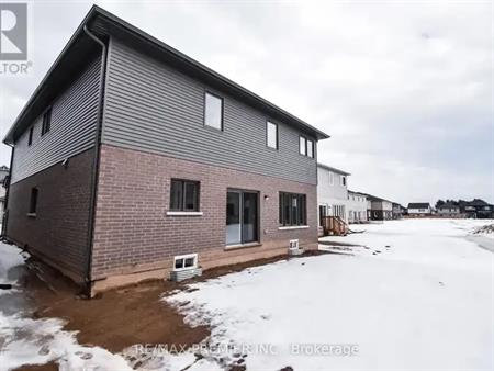 96 ACACIA ROAD | 96 ACACIA ROAD, Pelham
