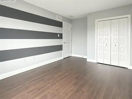 196 ST MALO PLACE | 196 ST MALO PLACE, Russell