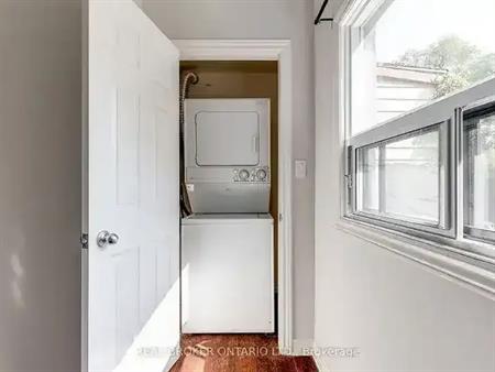 371 Jones Avenue #MAIN | 371 Jones Avenue, Toronto