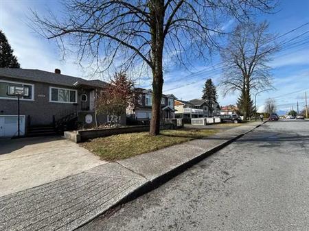 6819 LINDEN AVE | 6819 Linden Avenue, Burnaby