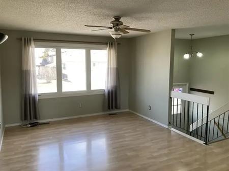4 Bedrooms - Quiet Home for Rent Pet Friendly - A.C. - Insulated Double Garage | 5527 39 Avenue Northwest, Edmonton