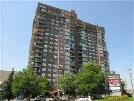 Fabulous Panoramic City and river views from this 17th floor apartment. | 1701 - Point McKay Crescent NW, Calgary