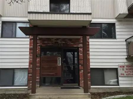 2 bedroom near U of A | 202 - 10745 84 Ave NW, Edmonton