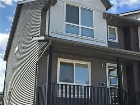 Cute, new two-sty duplex to share with roommate | 177 Belmont Way Southwest, Calgary