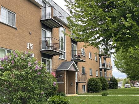 JOLI 3 ½ RÉNOVÉ|FLEURIMONT | JUN-JUILLET