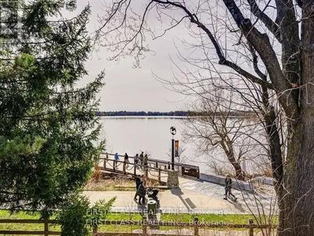 17 WILLOWBANK AVENUE | 17 WILLOWBANK AVENUE, Richmond Hill