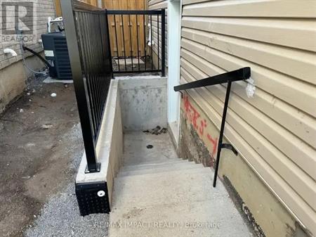 83 SANDFORD DRIVE | 83 SANDFORD DRIVE, Whitby