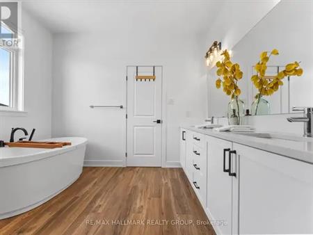 52 BIG DIPPER STREET | 52 BIG DIPPER STREET, Ottawa