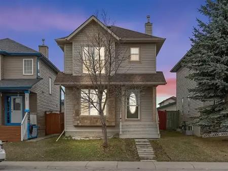 Unique and Spacious 3 Bedroom Family Home in Taradale! | Taravista Street Northeast, Calgary