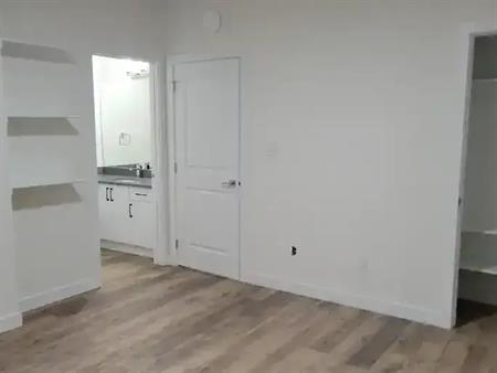 Basement for rent in Garneau | 11127 85 Avenue, Edmonton