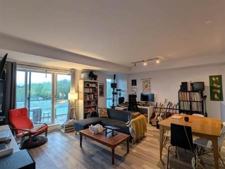 Grand 3 1/2 neuf, Ste-Foy, Quartier QB - Pour 1er juillet