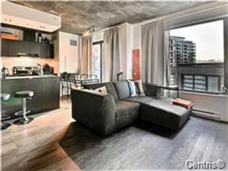 GRIFFINTOWN DOWNTOWN MONTREAL CENTRE-VILLE CONDO. Available NOW FULLY FURNISHED ON THE 9TH FLOOR. GYM, POOL, SAUNA, ROOFTOP L