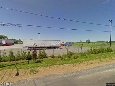 2 CH - 1 SDB - Saint-Thomas - $1,300 /mo