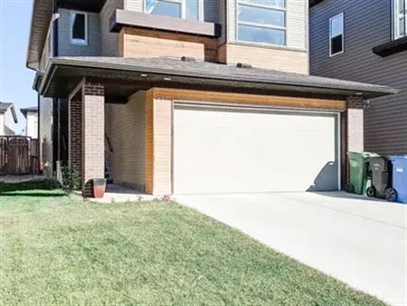 Cozy 3 bedroom 2.5 bath house available | 244 Walden Heights Southeast, Calgary