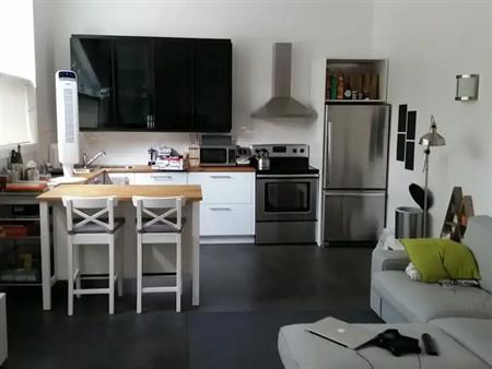 Downtown laneway suite, on site parking and pet friendly | 1818 8 Street Southeast, Calgary