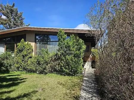 3 bdr 1/2 Duplex for rent | 3804 44 Street Southwest, Calgary