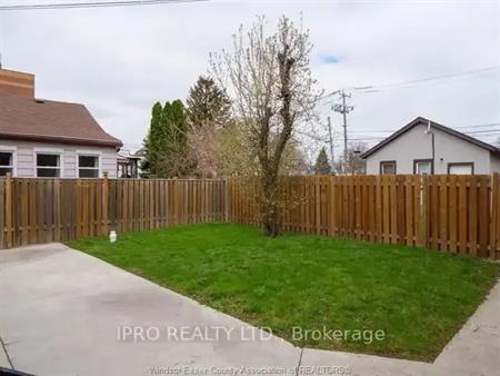 BSMNT - 760 AYLMER AVENUE | BSMNT - 760 AYLMER AVENUE, Windsor