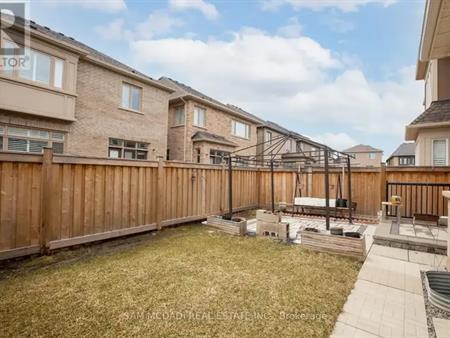 119 BEAVERIDGE AVENUE | 119 BEAVERIDGE AVENUE, Oakville