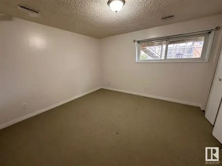 3609 43 AV NW | 3609 43 AV NW, Edmonton